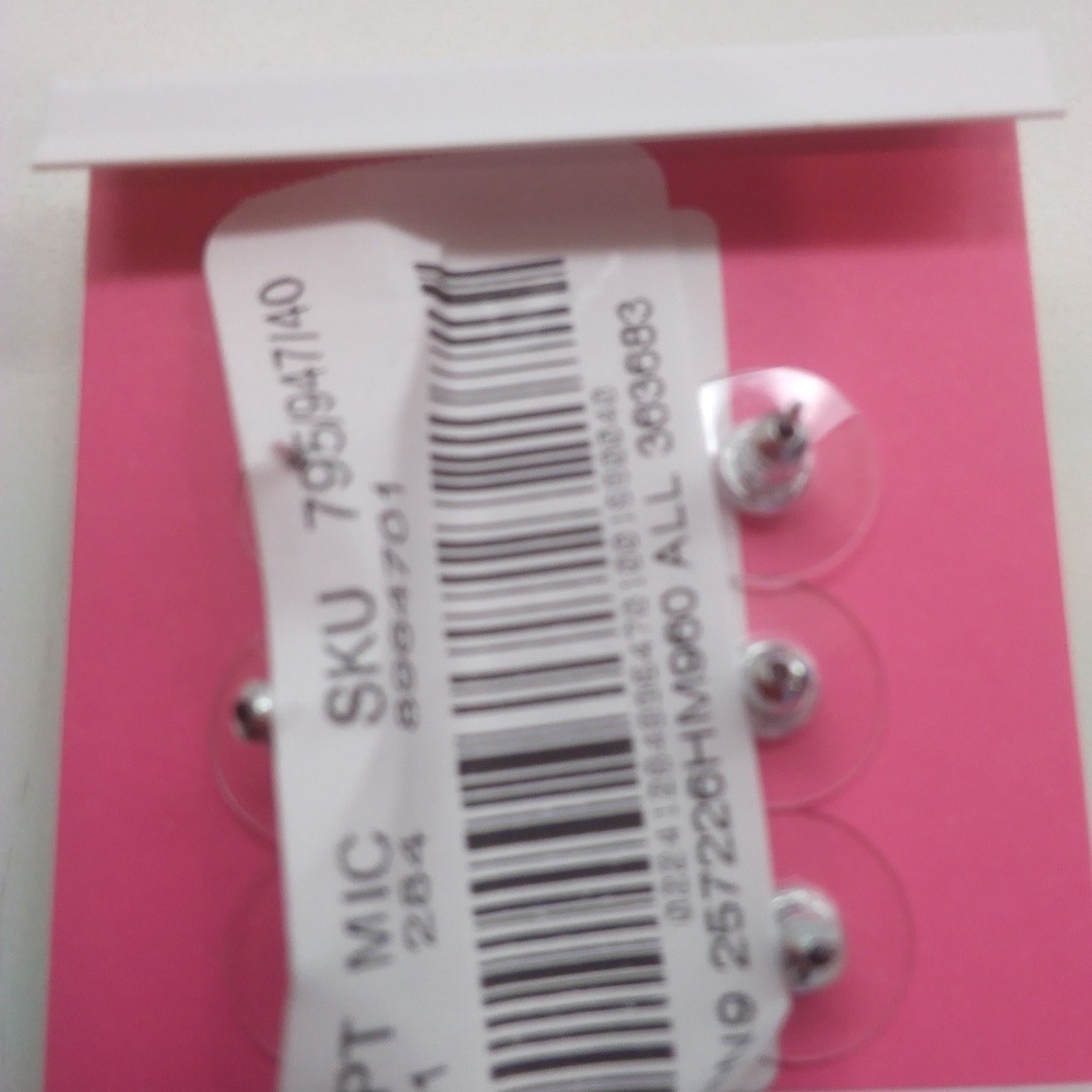 Betsey Johnson New 6 Bright Mismatch Stud Earrings - Picture 4 of 4